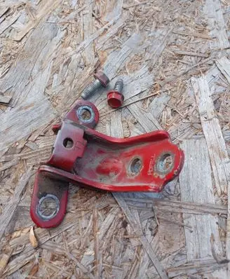 Hyundai i30 Front door lower hinge HDFRLL