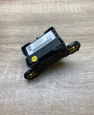 Volkswagen Golf III ESP acceleration yaw rate sensor 1K0907655C 10170103223