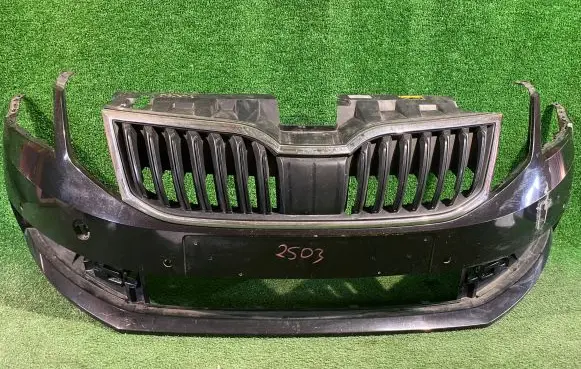 Skoda Octavia Mk3 (5E) Front bumper