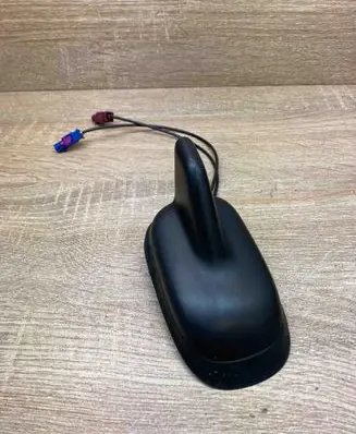 Volkswagen Golf V Aerial GPS antenna 3C0035507A 6Q0035575B