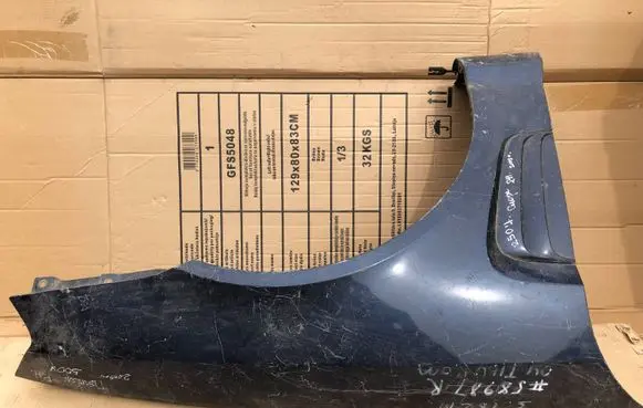 Hyundai Tiburon Fender