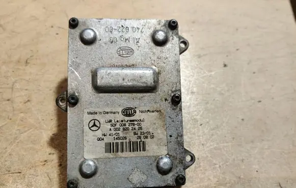 Mercedes-Benz E W211 Headlight ballast module Xenon A0028202426 5DF00827900