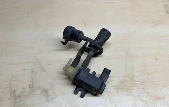 Volkswagen Crafter Turbo solenoid valve 1K0906627B