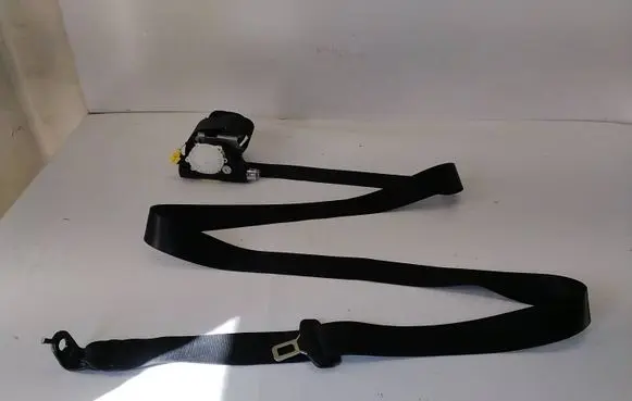 Mercedes-Benz E W212 Rear seatbelt 34056829A 95011 071723020
