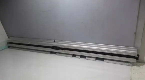BMW 5 F10 F11 Sliding door middle rail 