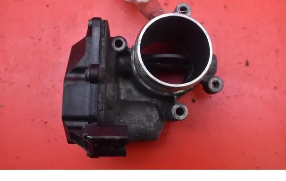 Volkswagen PASSAT CC Throttle body valve 03L128063R