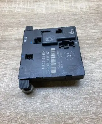 Mercedes-Benz E W211 Door control unit/module 2118704026 00006805