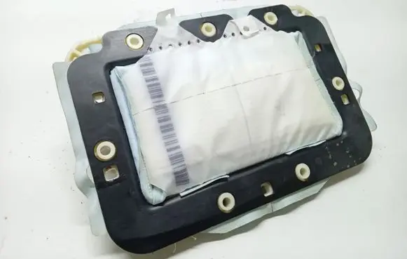 Renault Fluence Steering wheel airbag 985250008R
