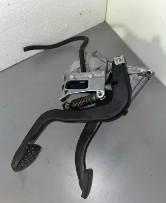 BMW 3 E92 E93 Pedal assembly 12322503 AIS19C03