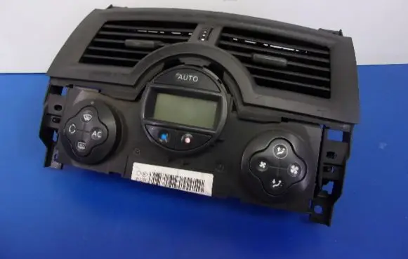 Renault Megane II Climate control unit 8200407123