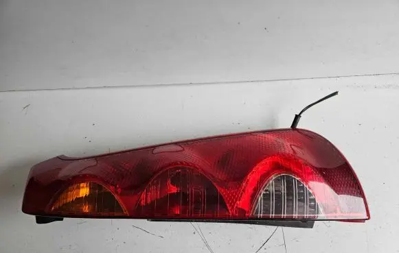 Nissan Note (E11) Rear/tail lights 220-16752