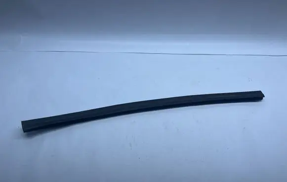 Ford Mustang VI Fender end trim JR3B16A570