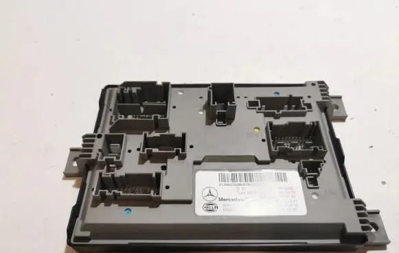 Mercedes-Benz E W213 Central body control module A2139007009
