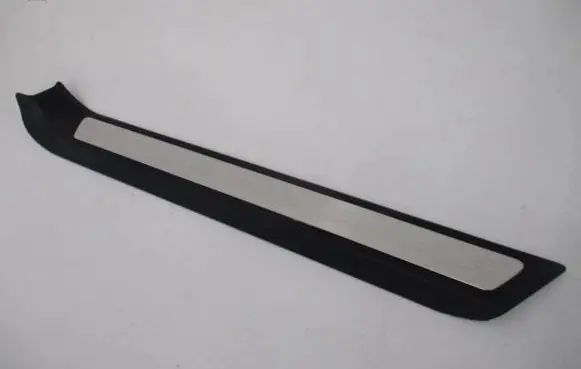 Mercedes-Benz E C207 W207 Front sill trim cover A2076800074