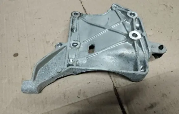 Jeep Renegade Engine mounting bracket 55254254