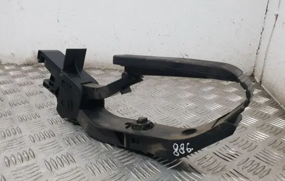 Mercedes-Benz C W203 Accelerator throttle pedal A2113000404