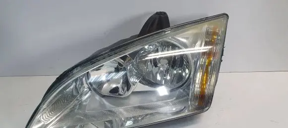 Ford Focus Headlight/headlamp