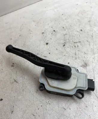 Mercedes-Benz GLE W167 Radiator active air flap actuator A24031123312