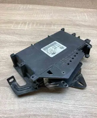 Volkswagen PASSAT B4 ABS control unit/module 1H0907379D