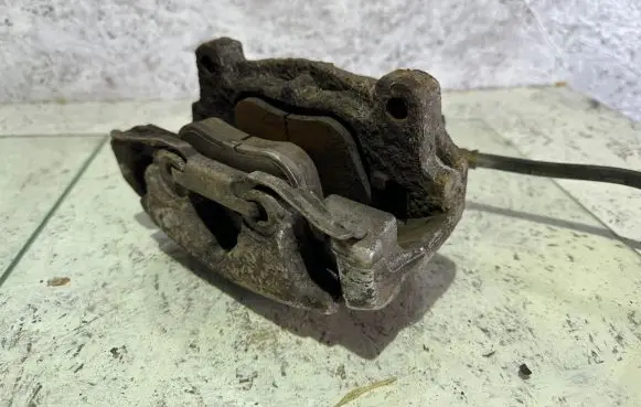 Ford Galaxy Front brake caliper