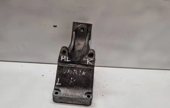 Mercedes-Benz ML W163 Engine mounting bracket A6122230204