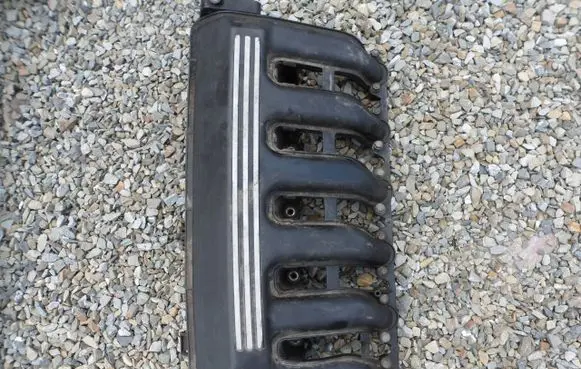 BMW 5 E39 Intake manifold