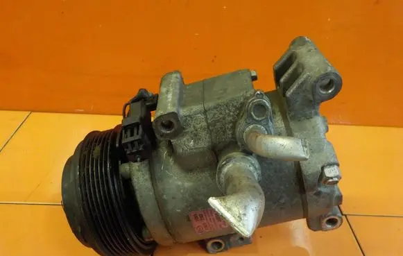 Mazda CX-5 Air conditioning (A/C) compressor (pump) F500JUBAB01