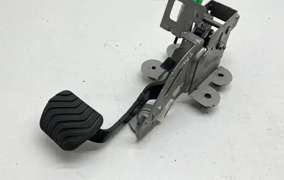 Renault Talisman Brake pedal 465013467R