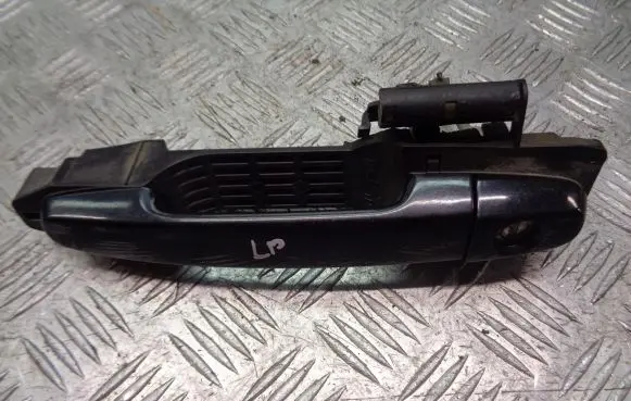Toyota Avensis T250 Front door interior handle