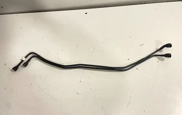 BMW i4 Engine coolant pipe/hose 8475684