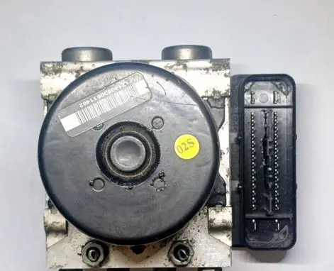 Volkswagen Transporter - Caravelle T5 ABS Pump 7H0907379P 7H0614117