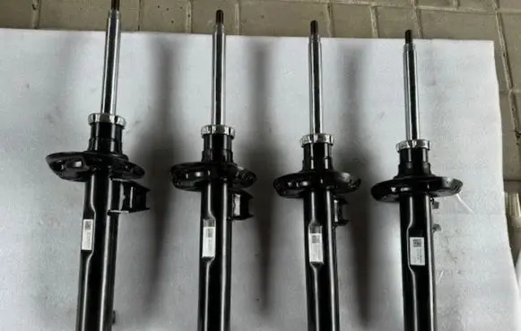 Volkswagen Passat Alltrack Front shock absorber/damper