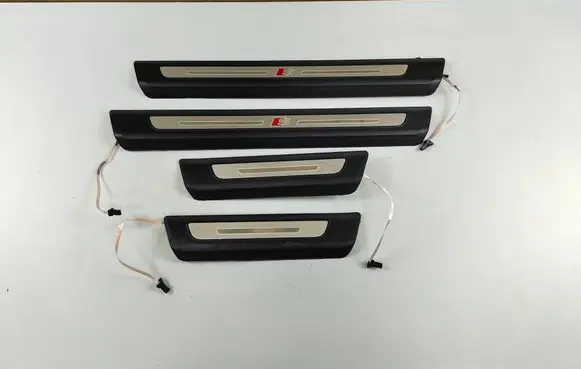 Audi Q8 sill trim set (inner) 4M8947405A 4M8947406A 4M0947418