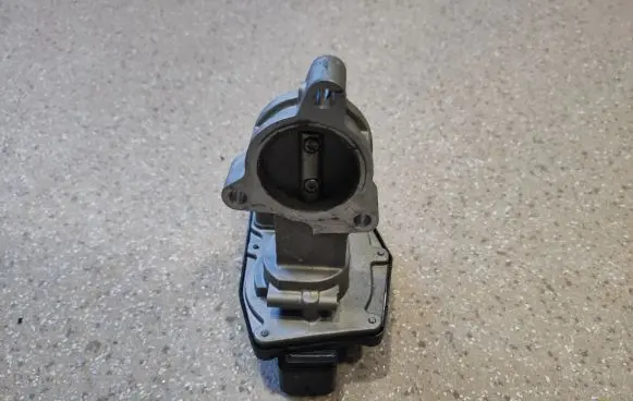 BMW X3 G01 EGR valve 8576810