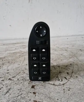 BMW 5 E39 Electric window control switch 8368966 9746 16869