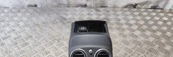 Mercedes-Benz E W213 Rear air vent grill A2138309501