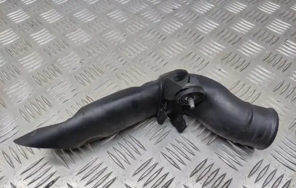 Skoda Octavia Mk3 (5E) Turbo air intake inlet pipe/hose 5Q0129617H