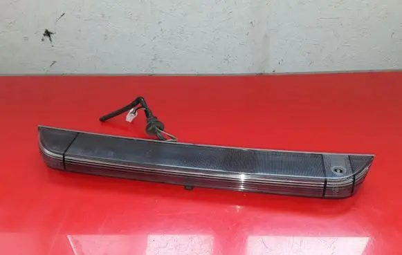 Mitsubishi Grandis Third/center stoplight P3505