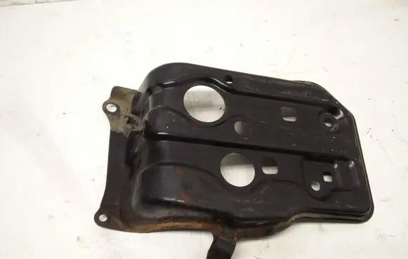Toyota RAV 4 (XA30) Battery tray 