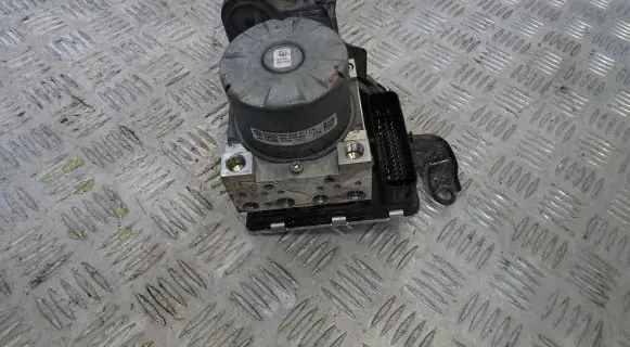 Volkswagen Golf VII ABS Pump 5Q0614517CQ