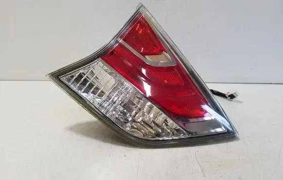 Tailgate rear/tail lights