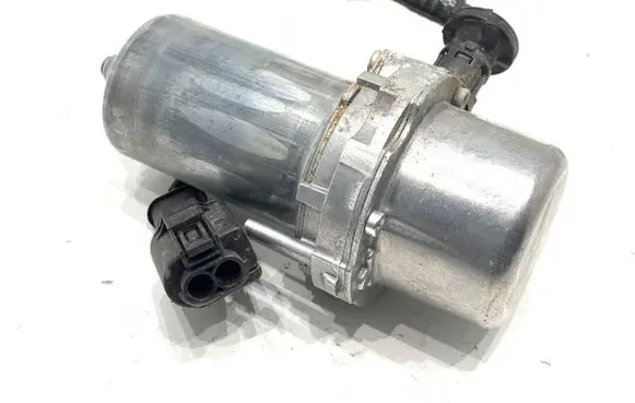 BMW 5 G30 G31 Vacuum pump 6880628