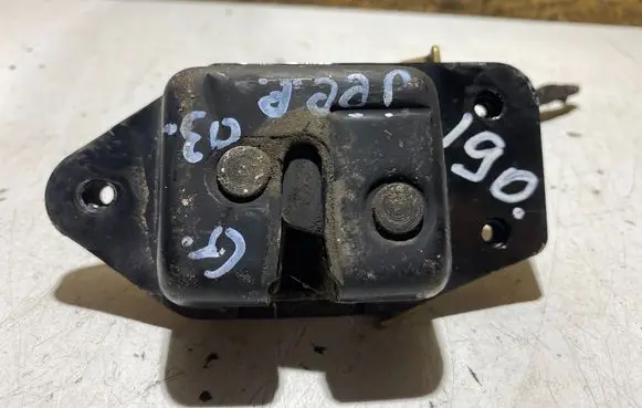 Jeep Grand Cherokee (WJ) Tailgate window lock/catch/latch C44060