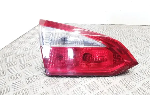 Ford Focus Tailgate rear/tail lights BM5113A603B BM5113A603D