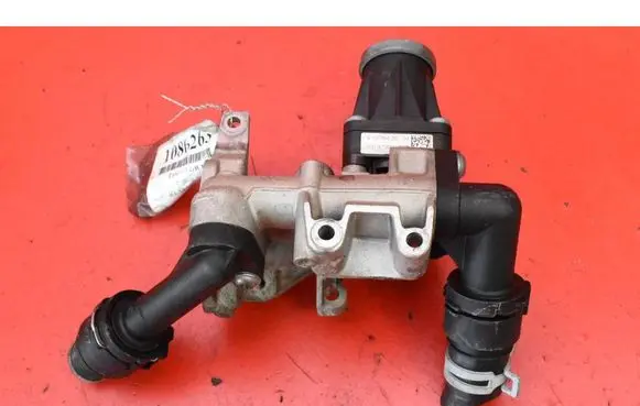 Jaguar F-Pace EGR valve G4D39D475AC