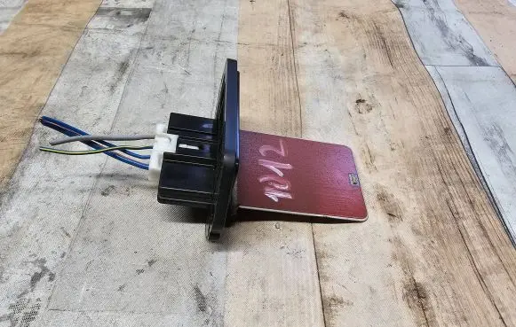 Mazda 2 Heater blower motor/fan resistor HB151D651