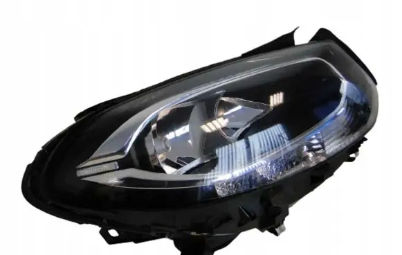 Mercedes-Benz B W246 W242 Headlight/headlamp A2468205461