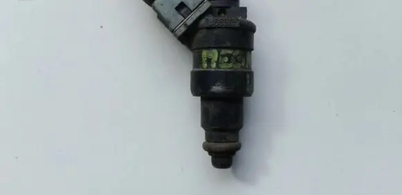 Renault Megane I Fuel injector 866313