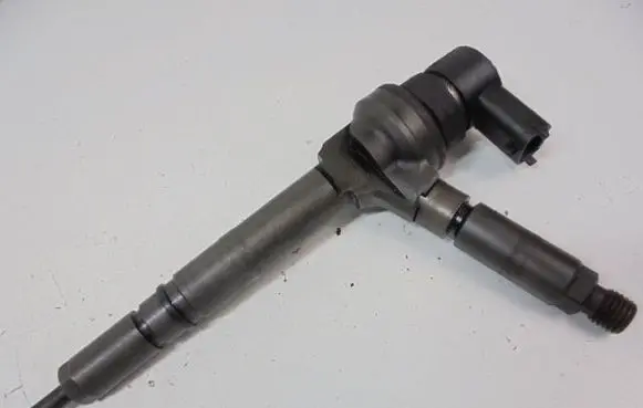 Opel Astra H Fuel injector 0445110175