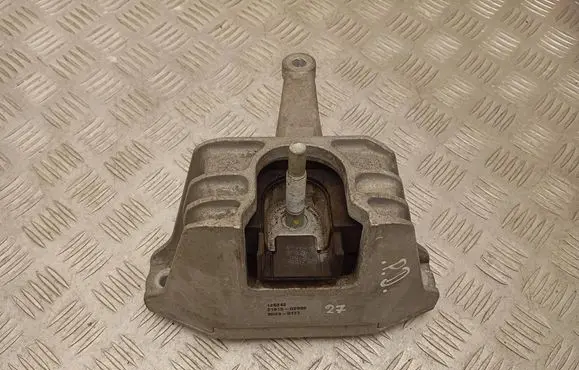 Hyundai Ioniq Engine mount bracket 21810G2000